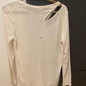 Alo long sleeve lightweight ribbed yoga top